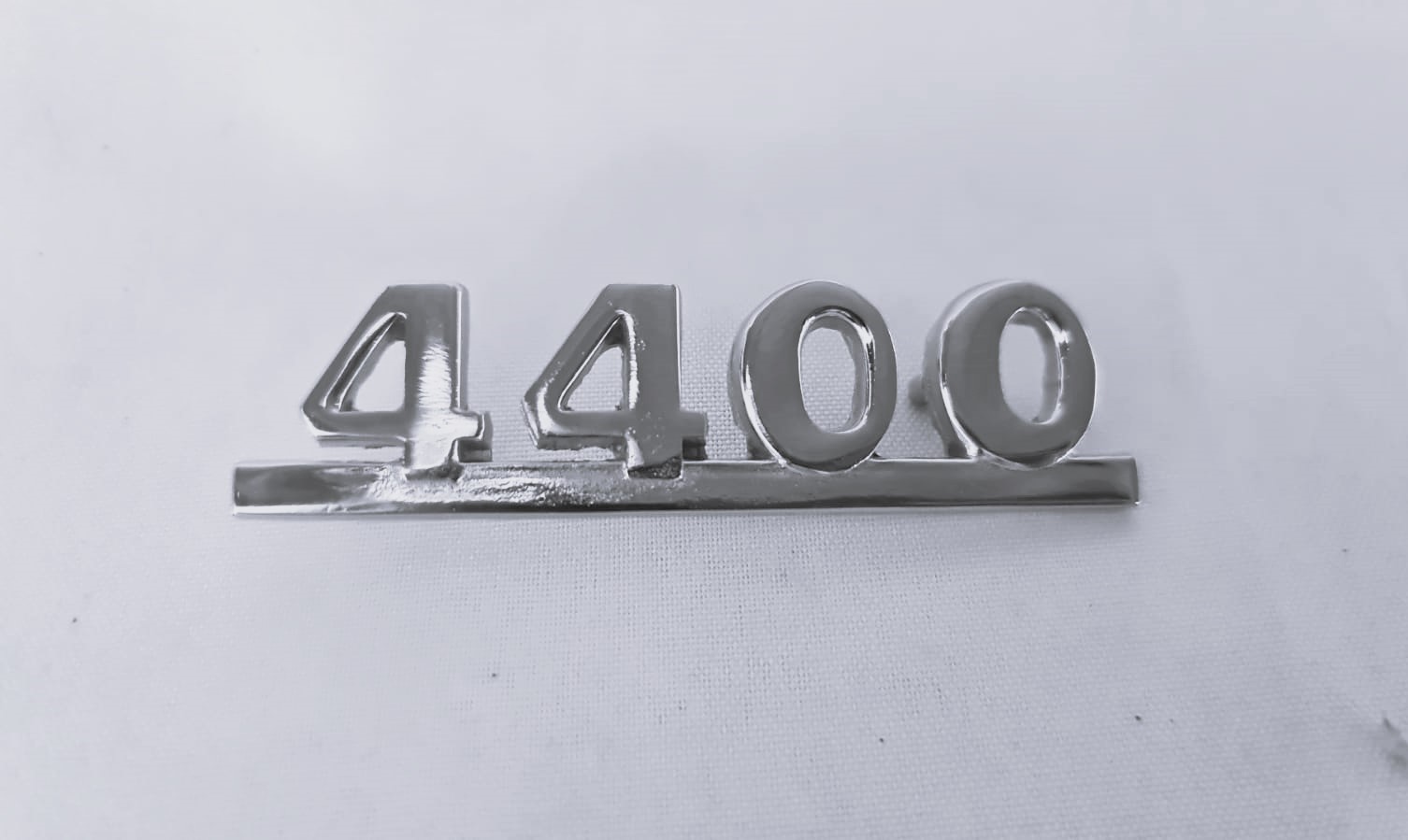 EMBLEMA 4400 CHEVROLET